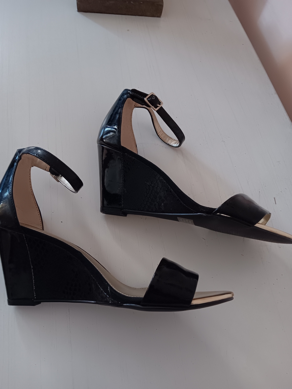 Alfani Page Black Patent Metallic Gold Wedge Sandals Size 5.5M